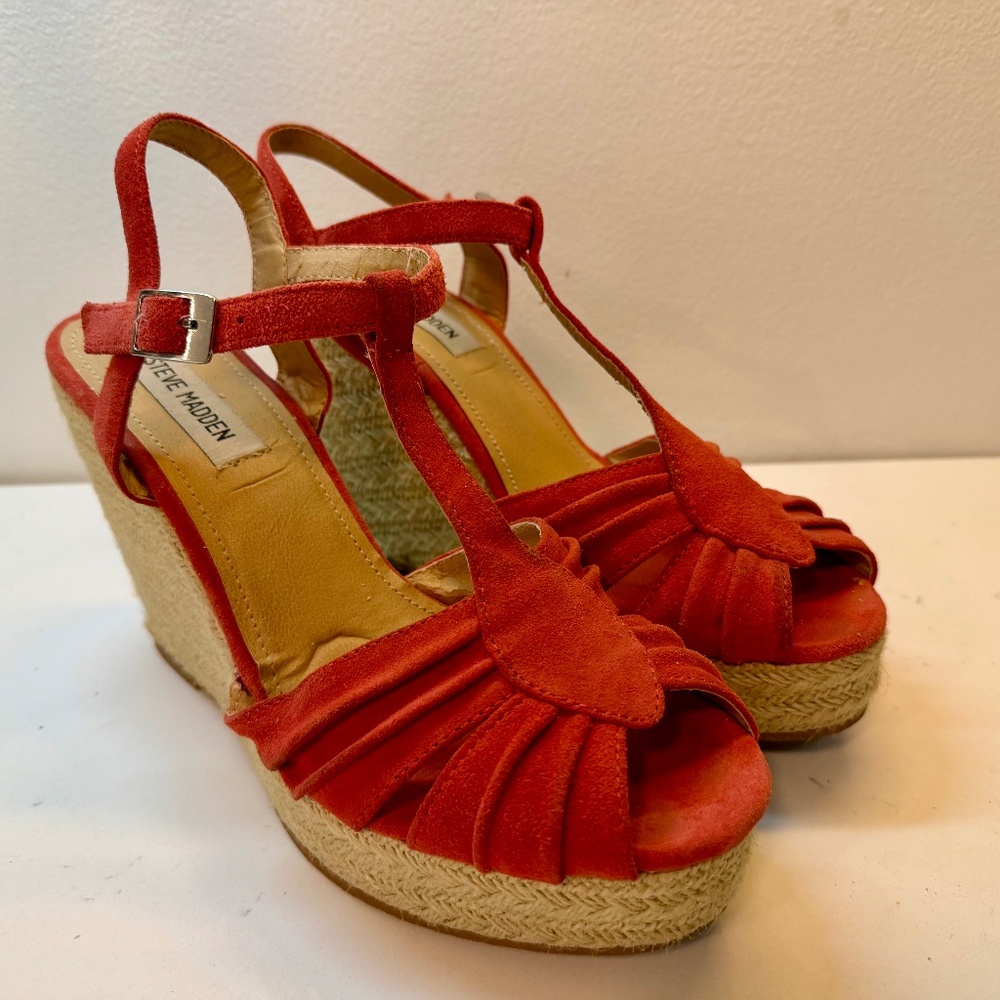 🍊Steve Madden Suede Wedge Sandals Size 10🍊